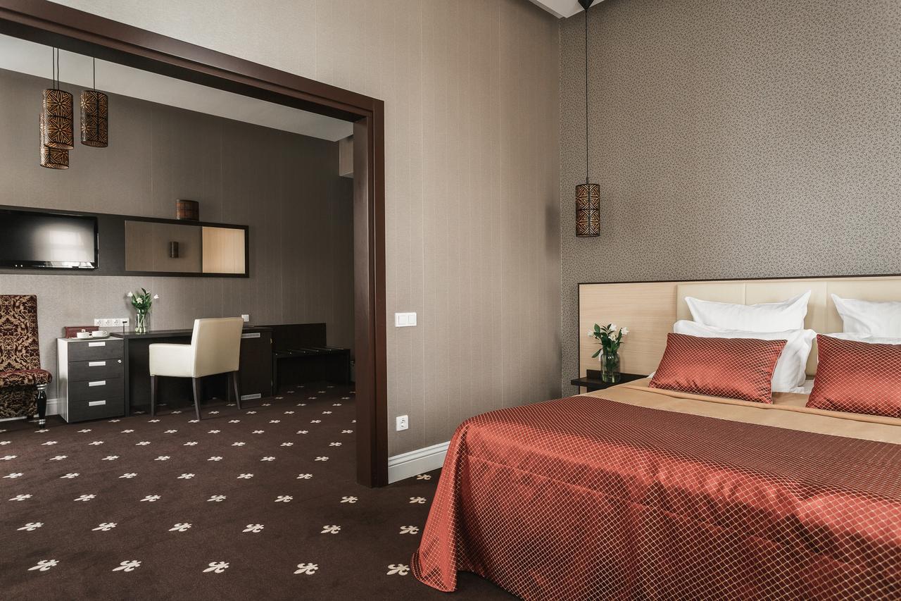Ark Palace Hotel & Spa Odessa Exterior foto