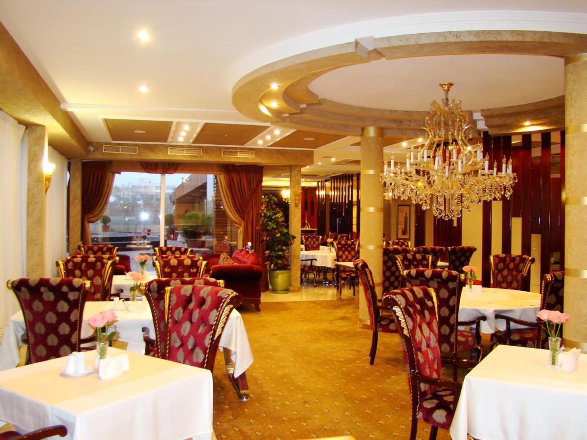 Ark Palace Hotel & Spa Odessa Exterior foto