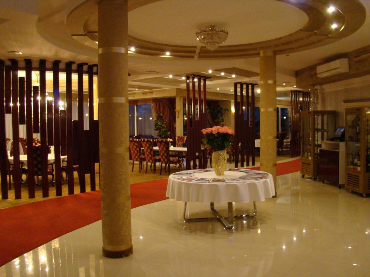 Ark Palace Hotel & Spa Odessa Exterior foto